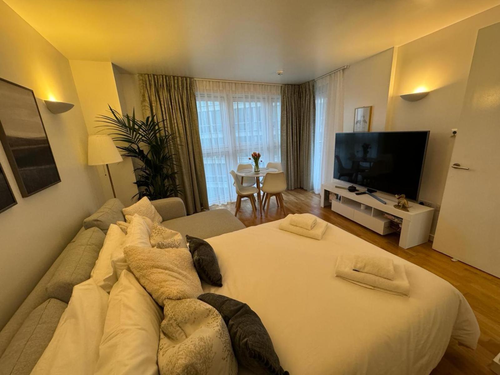 Luxury Apartment In Canary Wharf London Eksteriør bilde