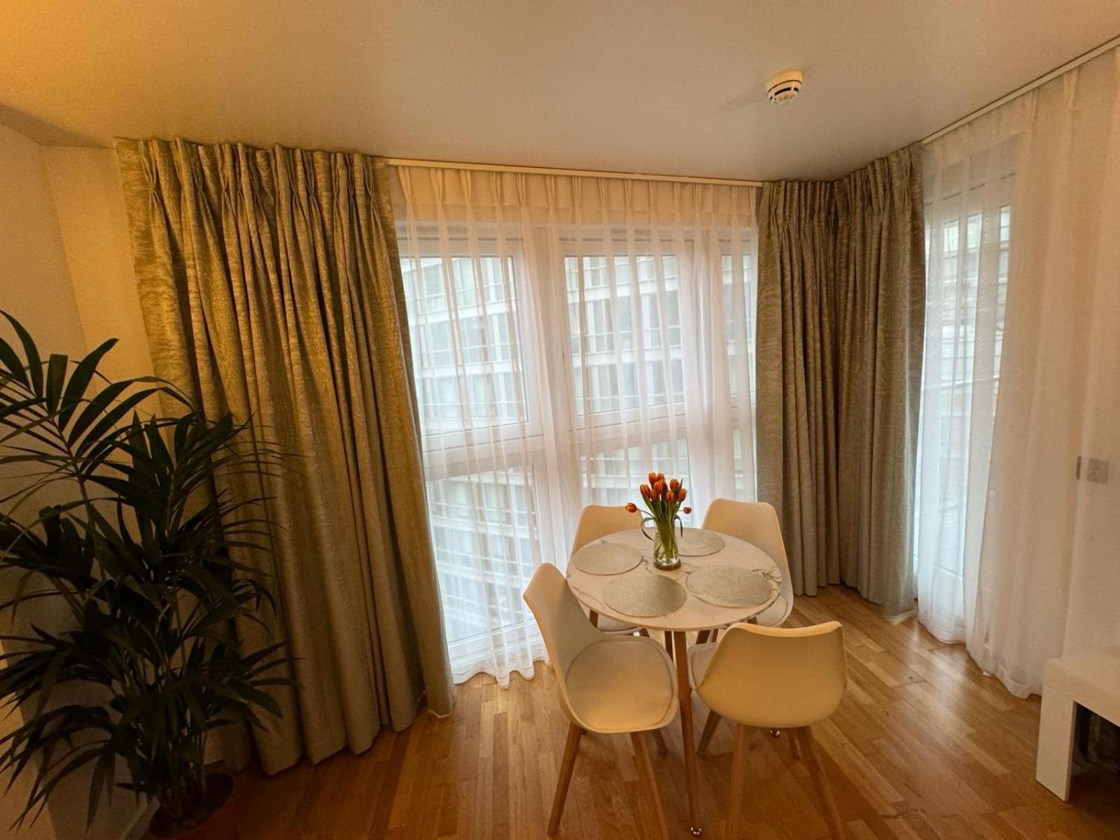 Luxury Apartment In Canary Wharf London Eksteriør bilde